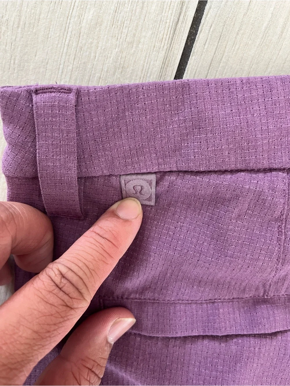 Men’s Lululemon Purple 7in Inseam Shorts Size 34
